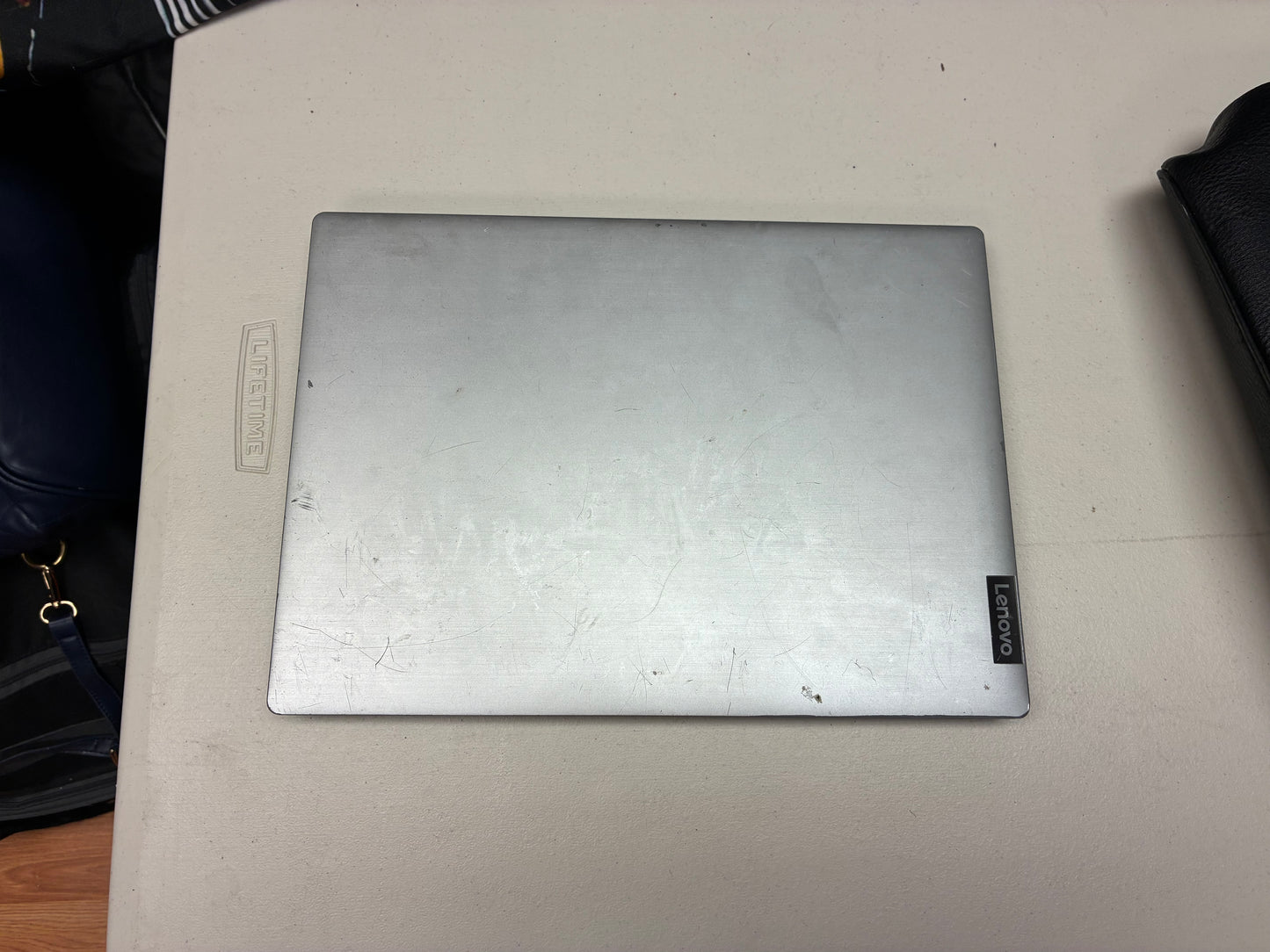 Lenovo IdeaPad S145.