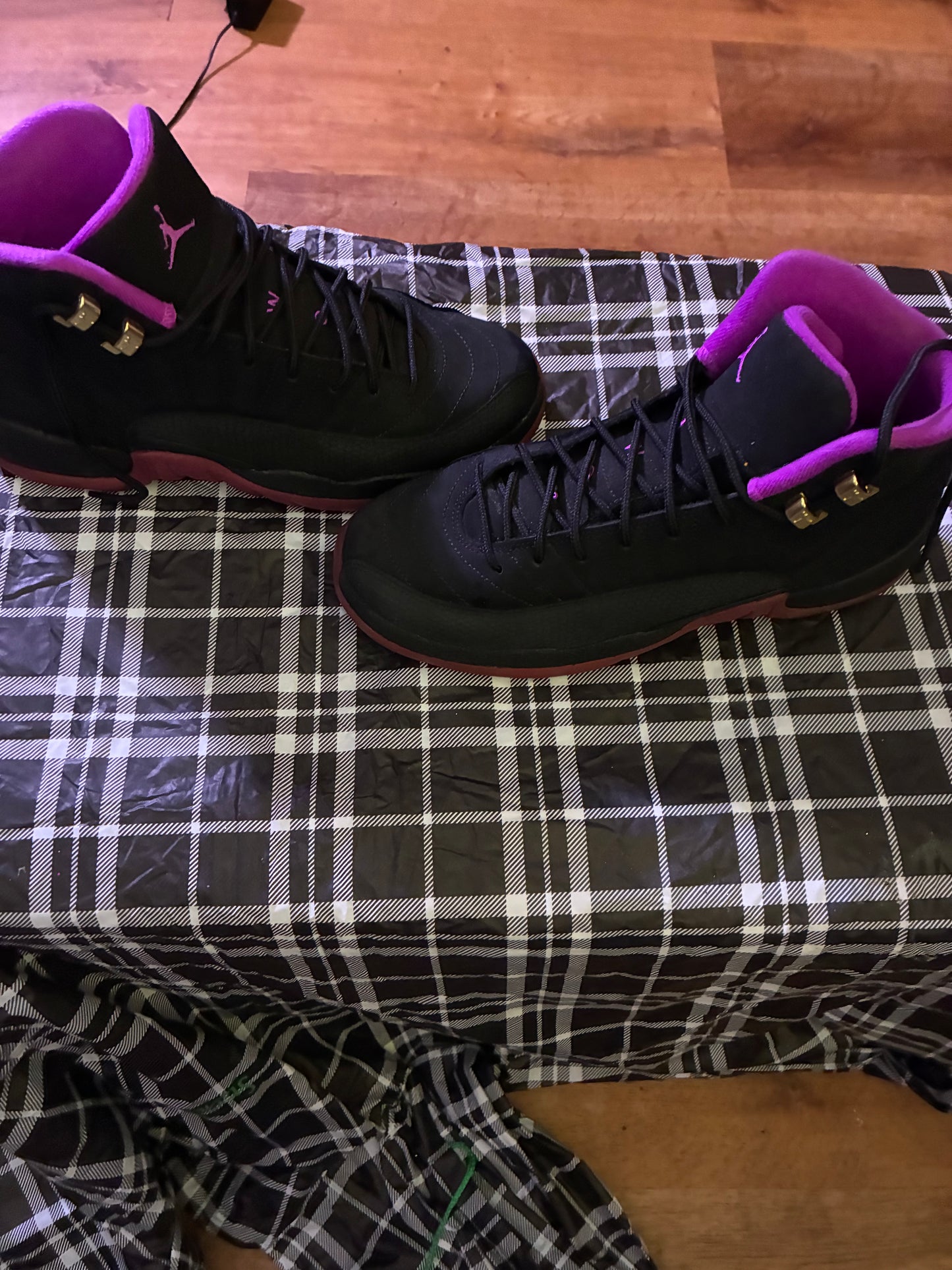 Jordan 12 “Hyper Violet” / GS edition.