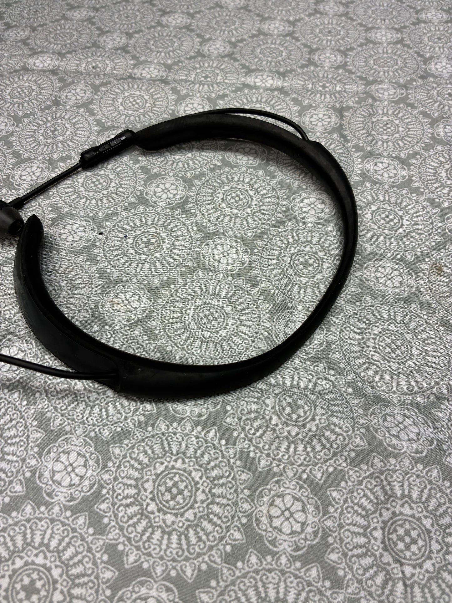 Bose QuietControl 30 (QC30) Wireless Bluetooth Noise Cancelling Earbuds with a neckband design