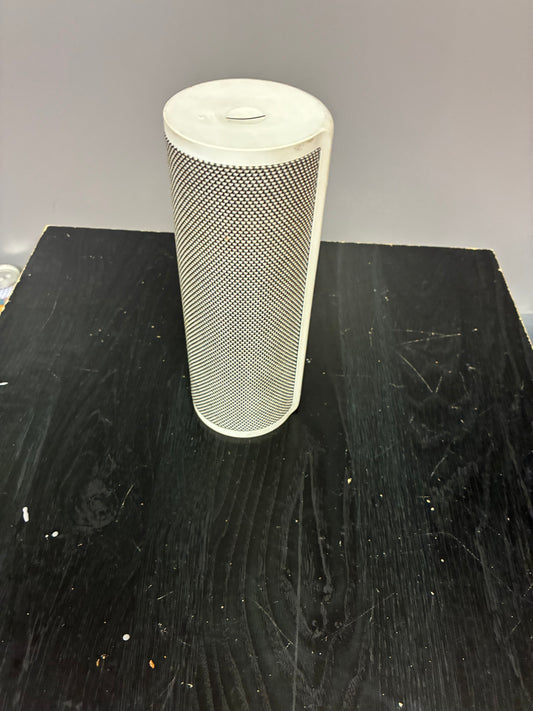 Ultimate ears full sized bt speaker