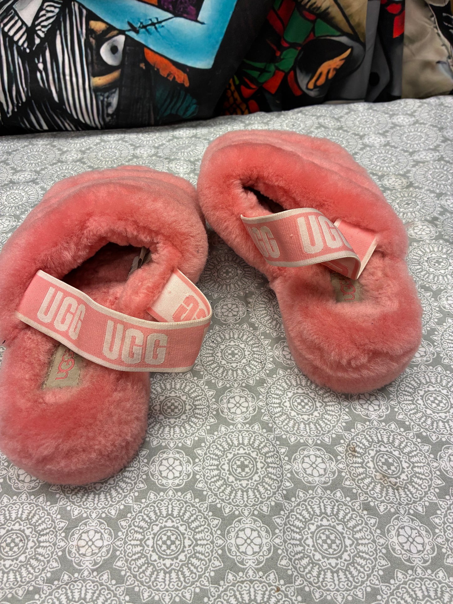 Women’s Ugg fuzzy slippers