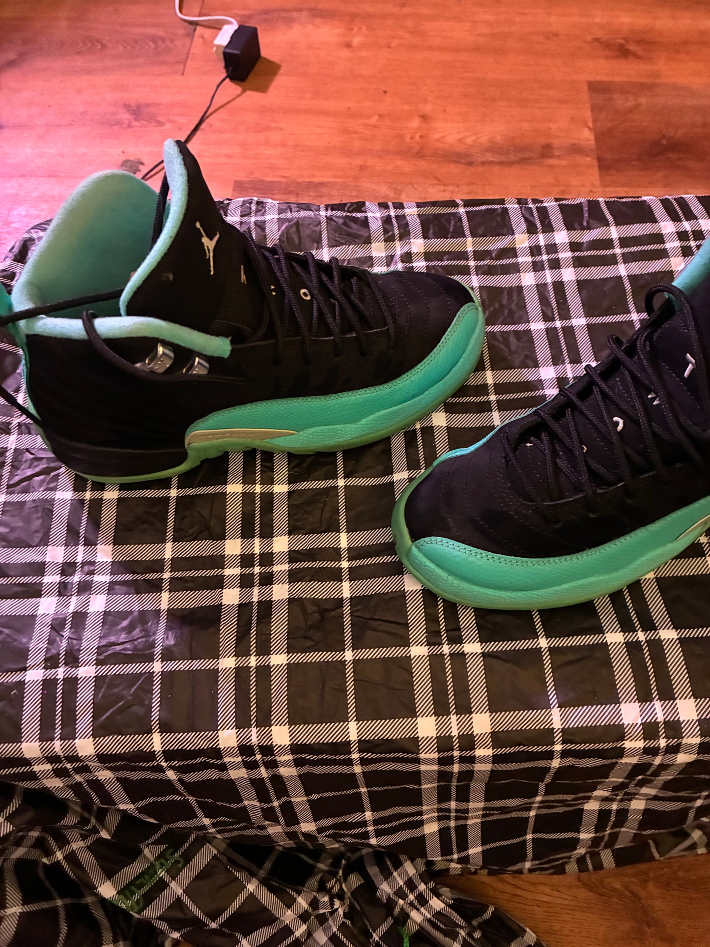 Jordan 12 “Hyper Violet” / GS edition.