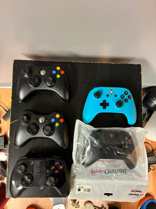 Xbox 360 controllers bundle