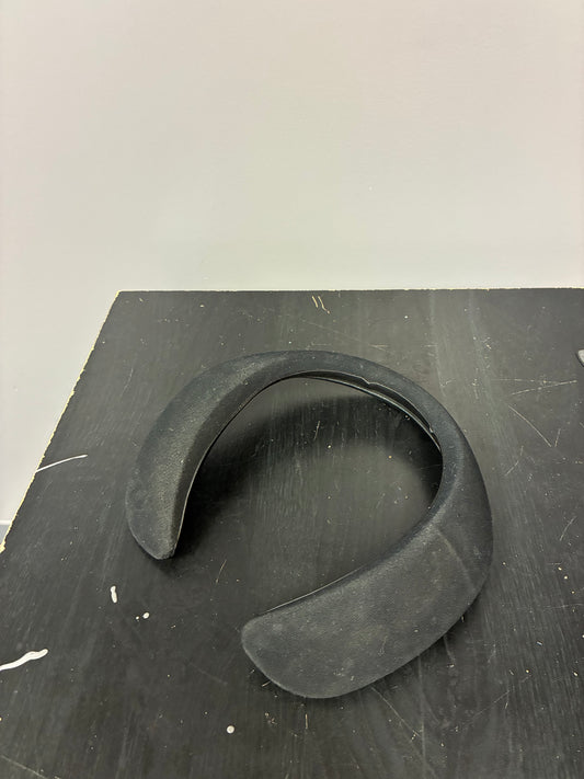 Bose around the neck bt speaker
