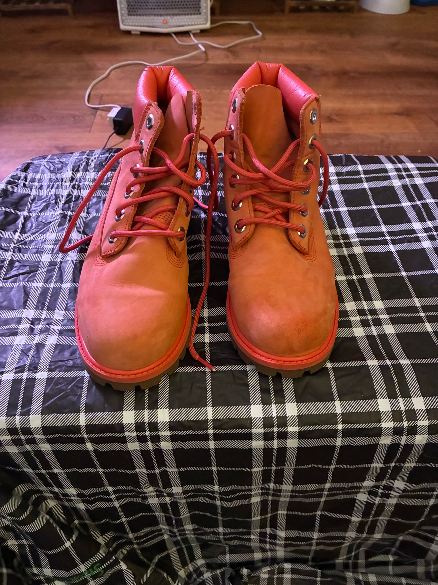 Timberland boots pink