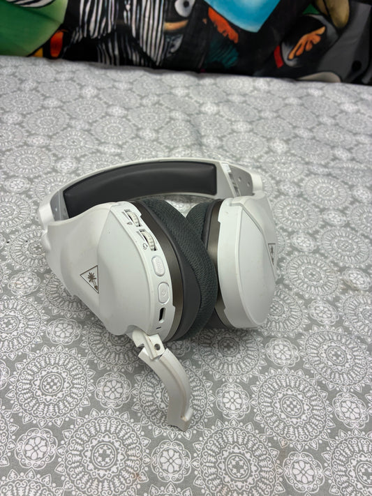 These are Turtle Beach Stealth 600 Gen 2 Wireless Gaming Headset