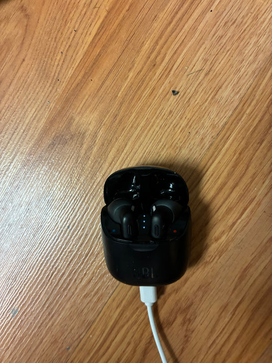 JBL wireless ear buds w/charging case