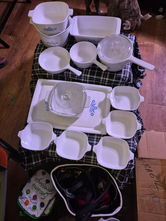 Complete Vintage Corning Ware Blue Cornflower 13-Piece Cookware Set – Casseroles, Saucepans, Skillets, Lids & Trays